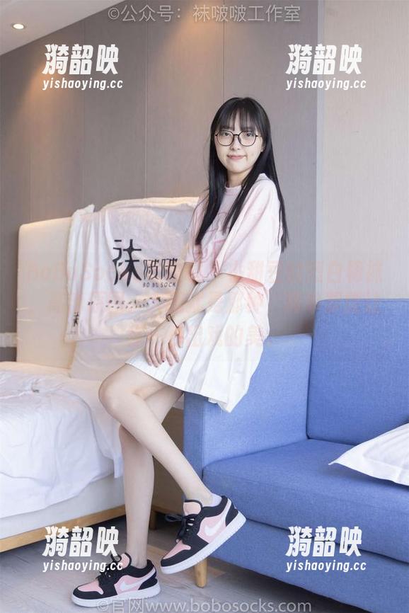 BoBoSocks袜啵啵 - 小甜豆的短白棉袜，高清原图，大概就是那种，简单却能让你一秒出戏的美。
