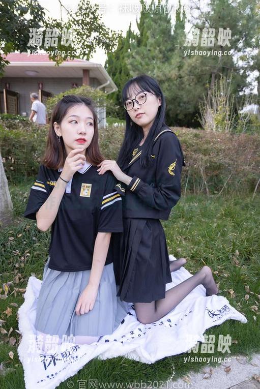 BoBoSocks袜啵啵 - 为什么果果的高跟鞋作品总是让我想起网盘里的丢失？