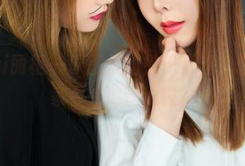 Ligui丽柜 – 原图里的兔子情丝，想问大家今晚做壁纸吗？
