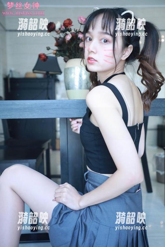 MSLASS梦丝女神 - 琪琪说，粉衣肉丝袜值得拥有更多，小图片分享来啦！