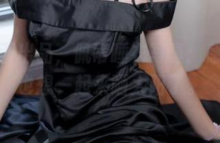 喵糖映画出品，佩蒂睡衣写真：感觉自己也想一起来晒太阳了。