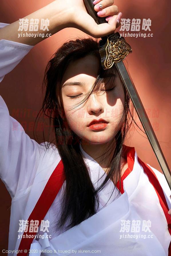 MiiTao蜜桃社 - 新图包上线！许思铭的夏日自拍——看到这图包，我的心好像也变得火热起来！