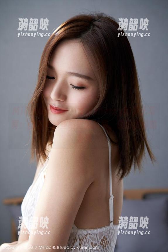 MiiTao蜜桃社 - 雪梨sherry的夏天写真：图包中那些细腻的瞬间，值得撒娇的柔软