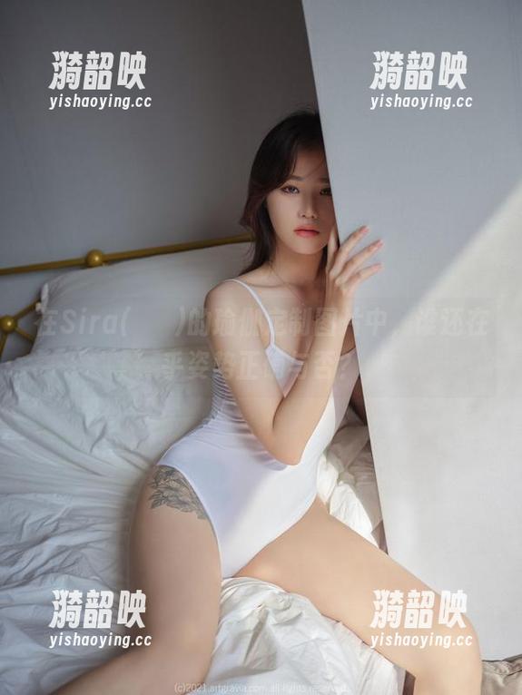 在Sira(시라)的瑜伽定制图片中，谁还在乎姿势正确与否？