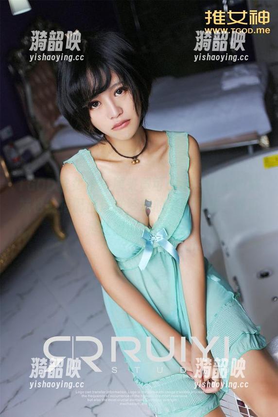 TGOD推女神 - 原来黄可christine的妹妹也能搭配出这样梦幻的美图图集，简直是让我心头一热。