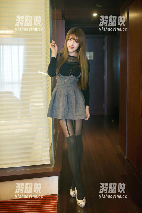TuiGirl推女郎 - 松果儿私房写真：女仆风格，俘获心的那一瞬