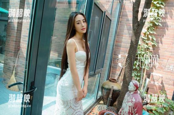 UGirls尤果网 - 李凌子：高清豹纹写真让你欲罢不能，看看这画风！