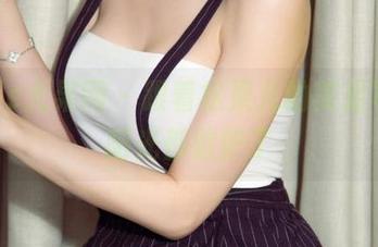 UGirls尤果网 – 跟着松果儿的美足写真，阳光都嫉妒了