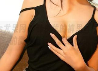 UGirls尤果网 – 韩乐优的裤里丝：作品中的微妙暗示和畏缩心情