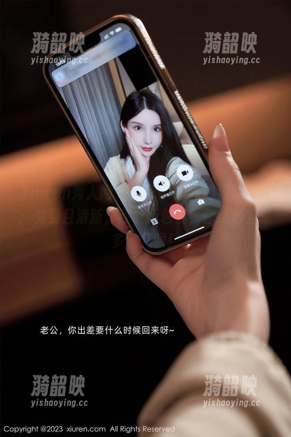 Xiuren秀人网 - 可乐Vicky的清纯写真：免费且清新，我敢打包票，你绝对会想多看几眼！