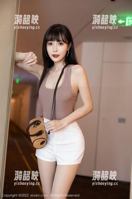 Xiuren秀人网 - 粉色浪潮来袭！周思乔Betty全套写真让我心跳加速