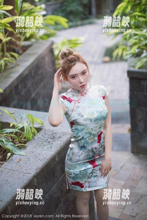 Xiuren秀人网 - 看！子纯儿Annie学妹的在线作品，简直让人停不下来了！