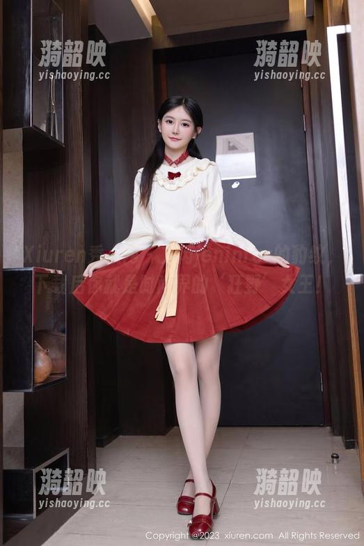 Xiuren秀人网 - 文芮jeninfer的豹纹，下载后你就是时尚界的‘狂野’女王！