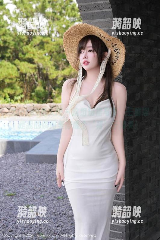 Xiuren秀人网-王雅姗是我 Xiuren秀人网 - 这组短裙写真,王雅姗是我的瞬间美得像个‘裙’子精灵!
