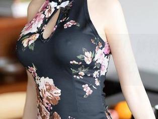 YouMi尤蜜荟 – 套装也疯狂！姝姝妹妹的定制写真，来看看我的新衣魔法！