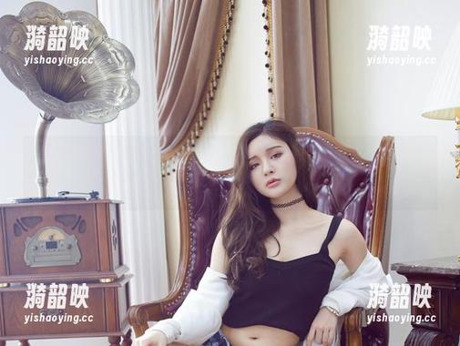 YouWu尤物馆-木木hanna YouWu尤物馆 - 木木hanna的泳装精选套图:阳光、沙滩,还有你绝对没见过的姿势!