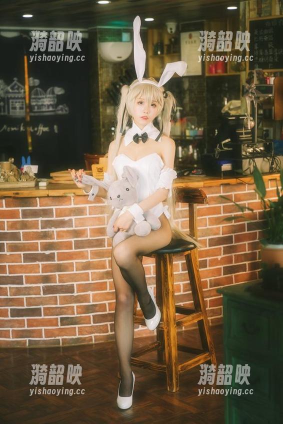 aqua水淼带来的福利作品，胜利の女神NIKKESSRミハ拉，好像有什么不寻常的感觉？