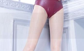 beautyleg – Faye的校园套图，像是打开了旧时光的碎片！