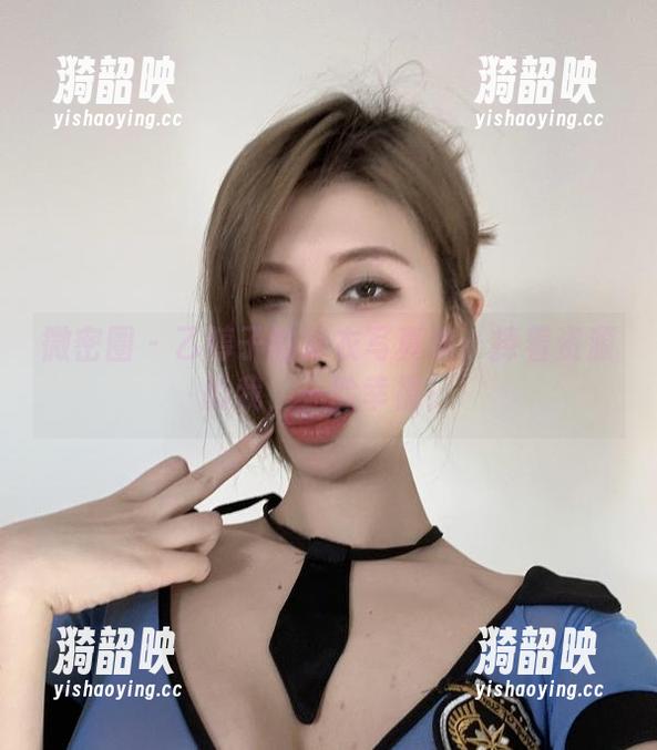 微密圈 - 乙醇子的泳衣写真集：捧着资源的我，一脸幸福！