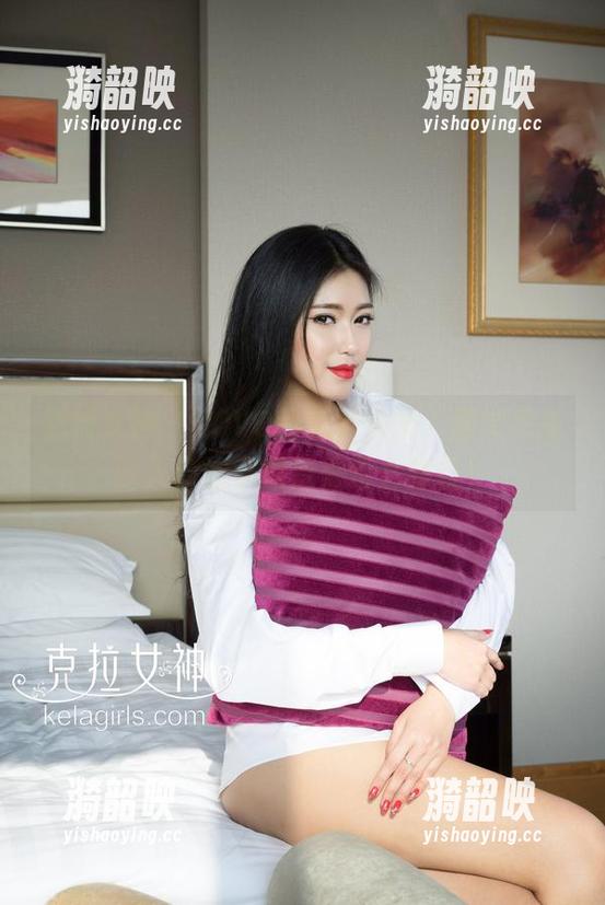 克拉女神 - YOYO的免费美图，居然把高耸入云的感觉做得这么到位！