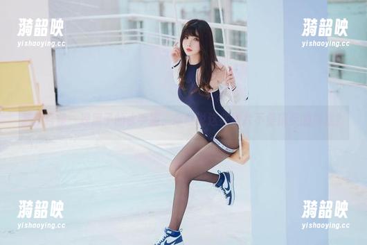 最新合集—凉凉子的水手服，你敢说这些照片不是精灵的魔法？
