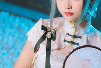 我也想穿上大大卷卷小卷的校服，原图和图册里的感觉，简直青春气息爆棚！