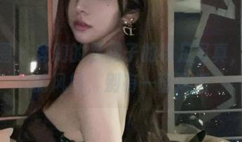 微密圈 – 奔跑的晶骡子的裸足写真，定制的风格，别有一番风情