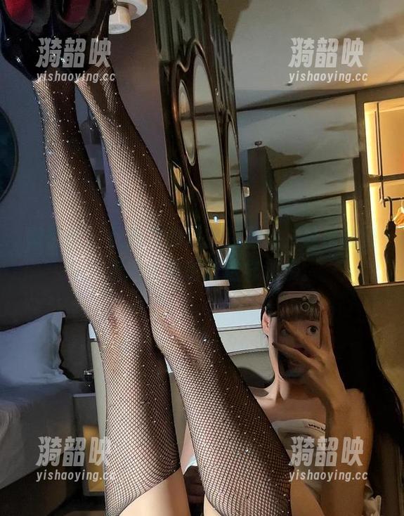 微密圈 - 女刺客的职业装图包，分享趋势，职场女神也能这样逆袭。