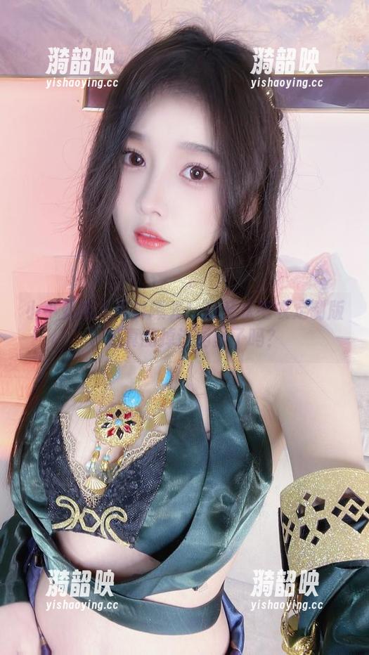 小小奶瓶儿写真曝光！白开水毛衣定制版，是真的掉进锅里了吗？