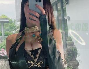 微密圈 – 被小玉吃果冻的日式和服迷住，壁纸都变得不那么无聊了。