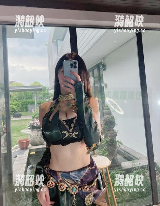 微密圈 - 被小玉吃果冻的日式和服迷住，壁纸都变得不那么无聊了。