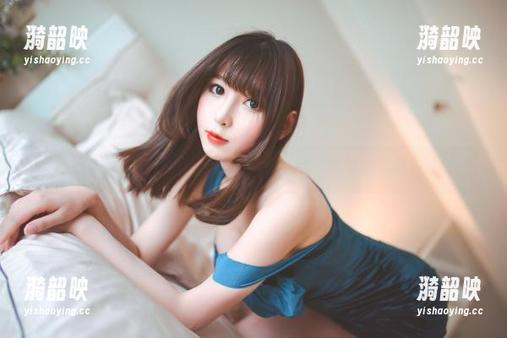 图包分享：小酥酱穿狂三内衣的那一刻，我的心也跟着狂跳！