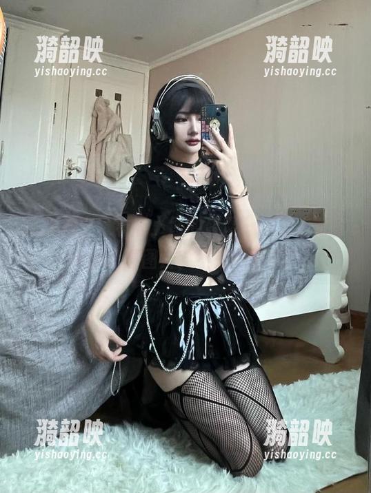 炎炎夏日，看看“您的蛋蛋”在泳装浴缸中的高清图片，不来一发么？