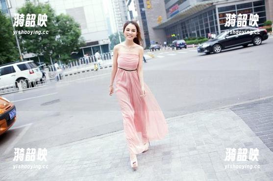 推女郎 - 学姐娜露的私拍合集：这组图，绝对让你心中想起不堪回首的青春！