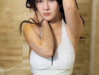 推女郎 – 在王明明的睡衣套图里，隐秘的美好总是让人忍不住多看几眼。