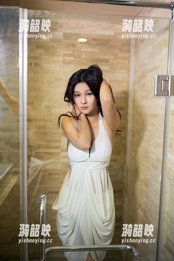 推女郎 - 在王明明的睡衣套图里，隐秘的美好总是让人忍不住多看几眼。