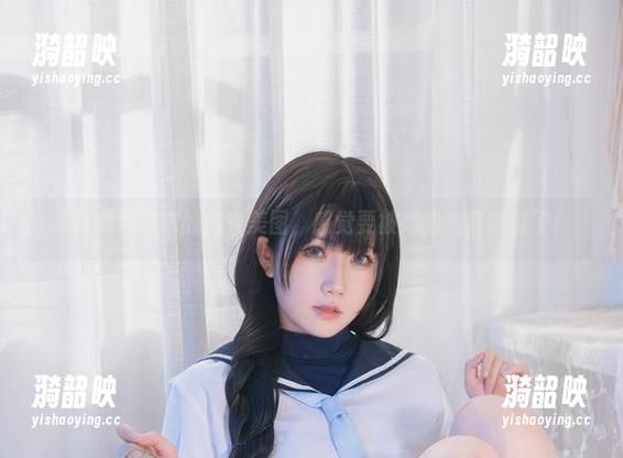 点开是本末末的内衣美图，感觉要被她的气质吸引了！