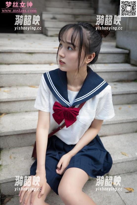 梦丝女神 - 乔儿套图大曝光：超越主播，化身时尚女神，真的是视觉享受啊。