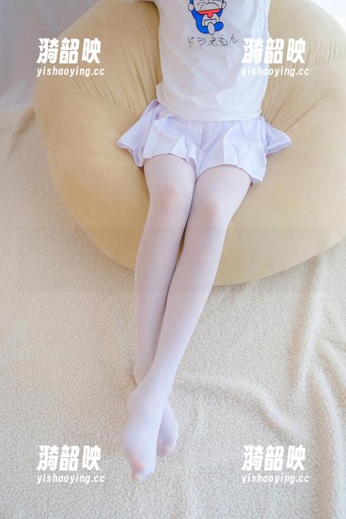 森萝财团-小满 森萝财团 - 高清小满美足写真集:每一只脚都在无声地说“快来夸我”!