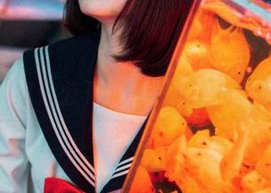 女友写真大公开：河豚抚子的私拍艺术