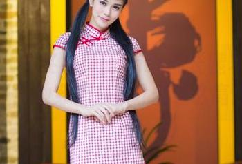 爱蜜社 – 夏笑笑Summer的长腿写真：好想问她穿什么鞋才能这么高！
