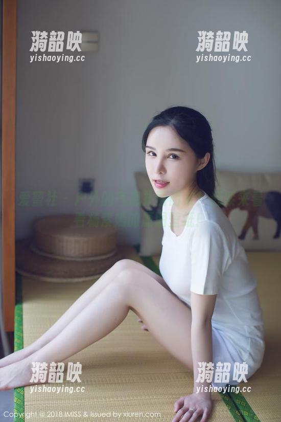 爱蜜社 - 户外的气息扑面而来！赶紧来看看杨紫嫣的原图壁纸！