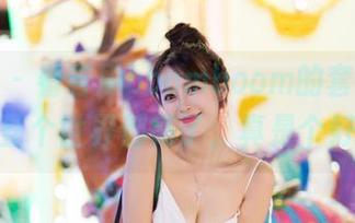 爱蜜社 – 看若彤boomboom的套装，感觉自己整个世界都亮了，真是个好福利！