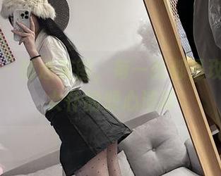 微密圈 – 精选美图，每一张都是玫桃泡芙女仆的倾心演绎