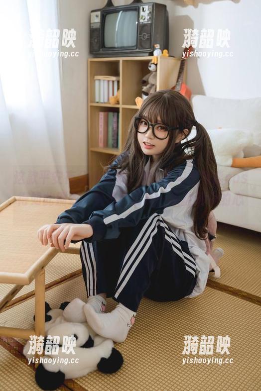 这款平安夜分体泳衣，神沢永莉居然能cos得如此别致，精选，总有一款撩动你的心。