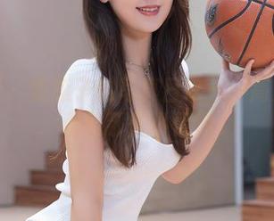 秀人网 – 奶瓶子的写真日常——高清里藏着的那些小情愫