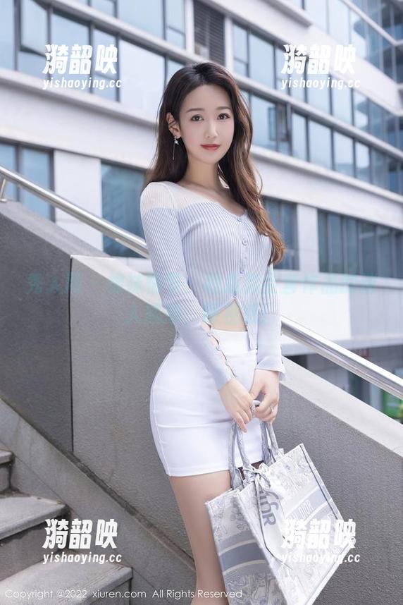 秀人网 - 棉袜情节：桓淼淼全套作品的迷人尴尬，即视感！