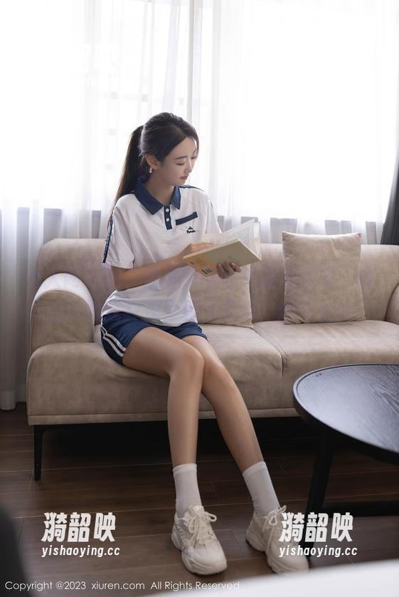 秀人网 - 呐，糖豆sisi水手服写真集，这样的风格我真是百看不厌啊，超可爱的！