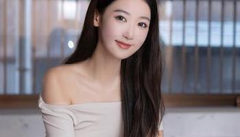 秀人网 – 礼服作品在线，糯美子nini又带来了什么新鲜玩意儿？