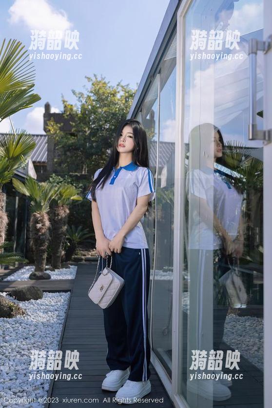 秀人网 - 原图中的软情女友，值得细细品味的美好